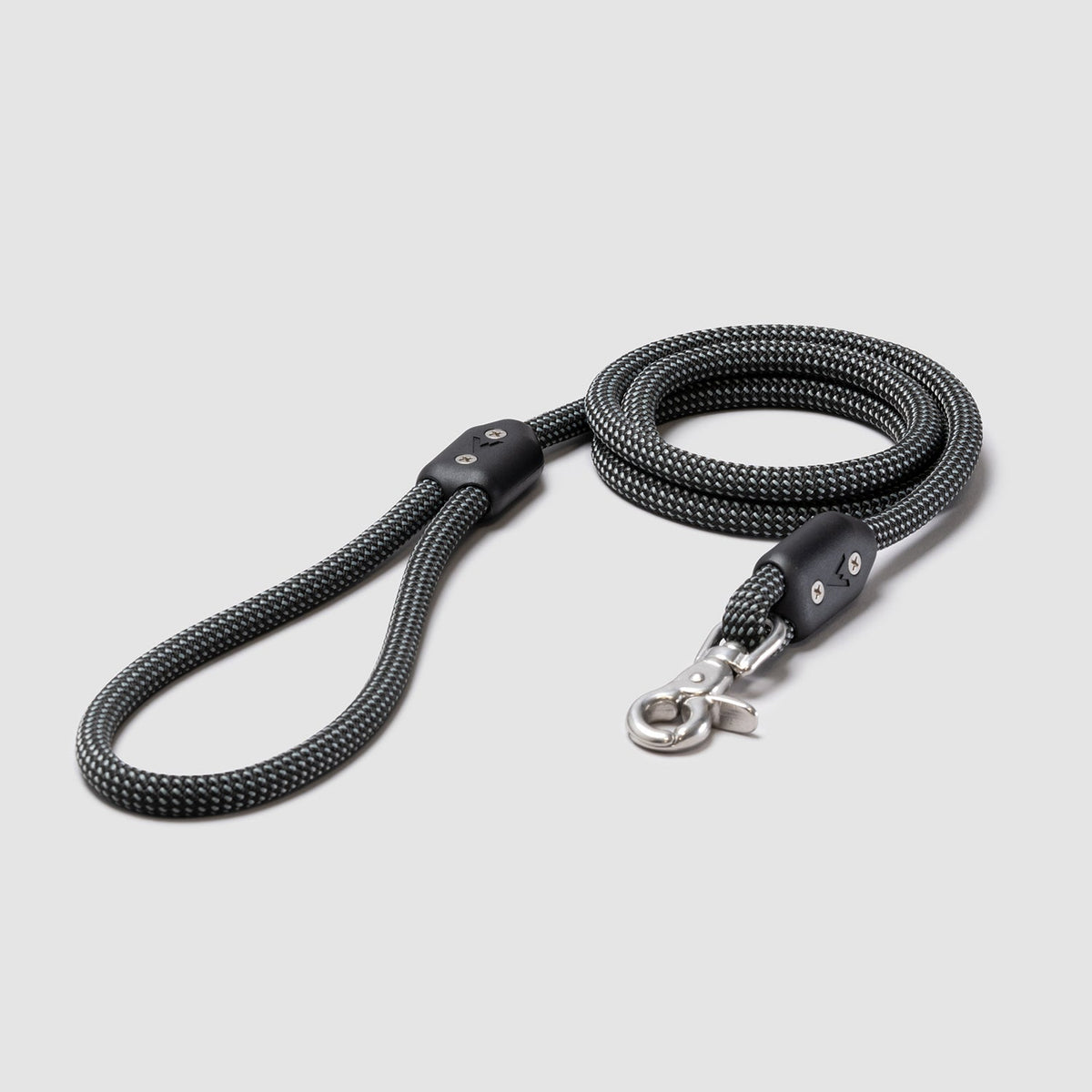 Climbing Rope Dog Leash with Stainless Steel Swivel Clip for Daily 5- or 8-Foot Walks and Trail Outings product image 4