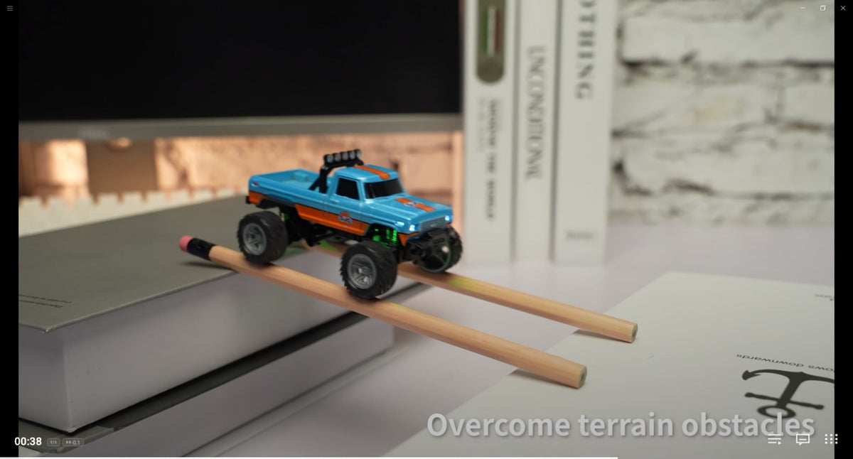 Mini Remote Control Pickup Truck with Detachable Trailer, Five Color Options and Spring Suspension