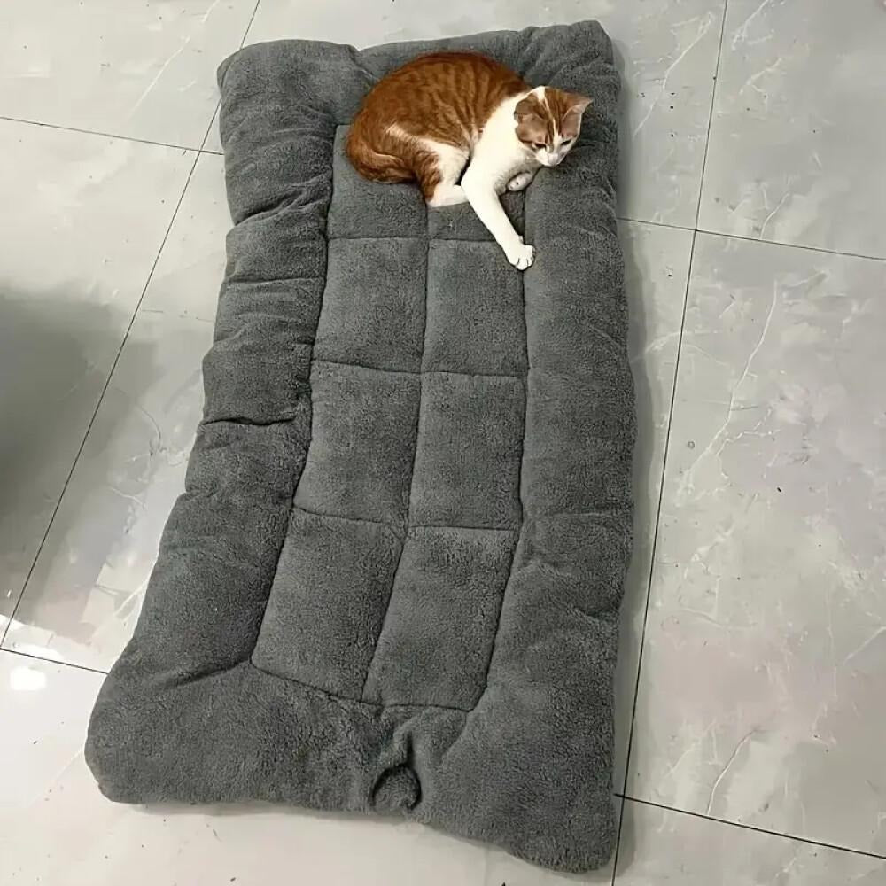 Dog Sofa Bed Extra Large Plush Ultra-Soft Pet Mat – Thick Polyester Fiber Filled Couch Bed for Small Medium Large Dogs