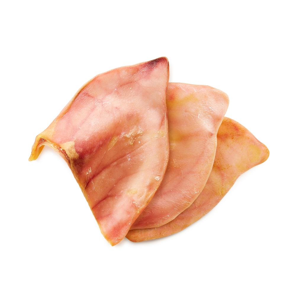 Natural pig ear dog treat chewy and long-lasting snack