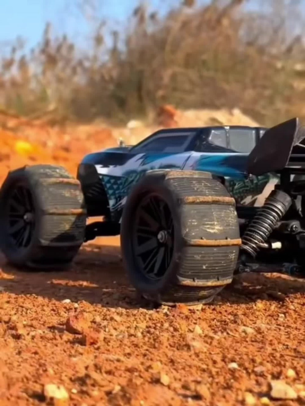 1:18 Scale RC Off-Road Car 35+ KM/H 4WD, 2.4GHz High Speed Remote Control Truck, Hobby Grade RC Racing Crawler for Kids & Adults