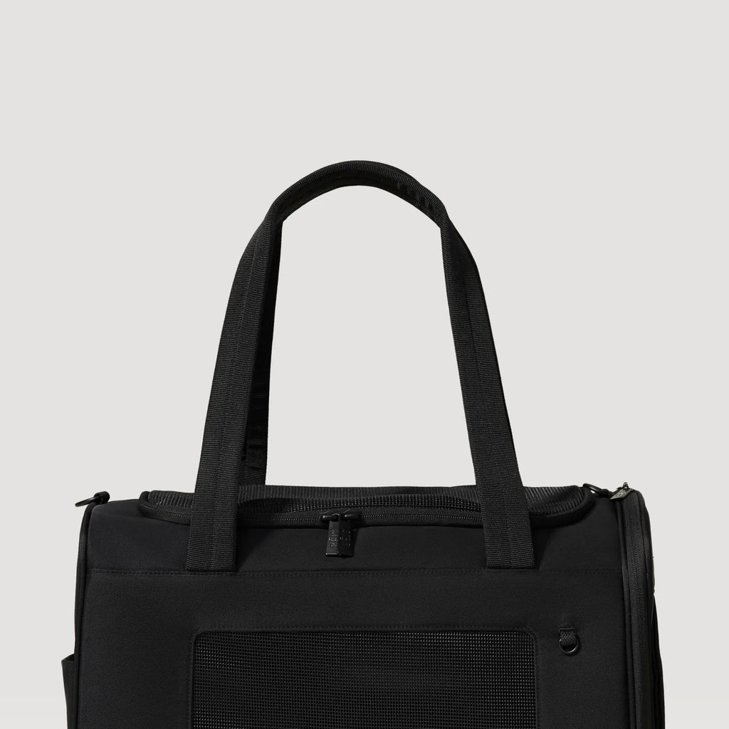 The Pet Carrier in Black by BÉIS Travel main product image