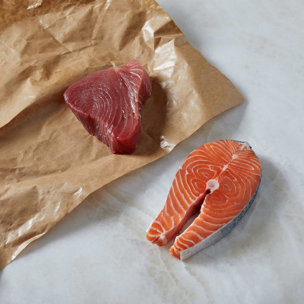 Cat Person’s Tuna & Salmon Shreds in Broth features real tuna and salmon, providing balanced, protein-rich nutrition for cats.