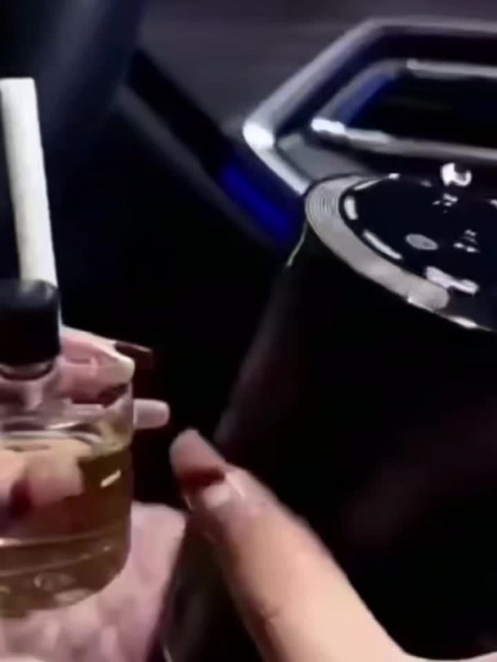 Starry Sky Car Aroma Diffuser with Ambient Light & Humidifier, USB Smart Air Freshener, 50ml Essential Oil Included