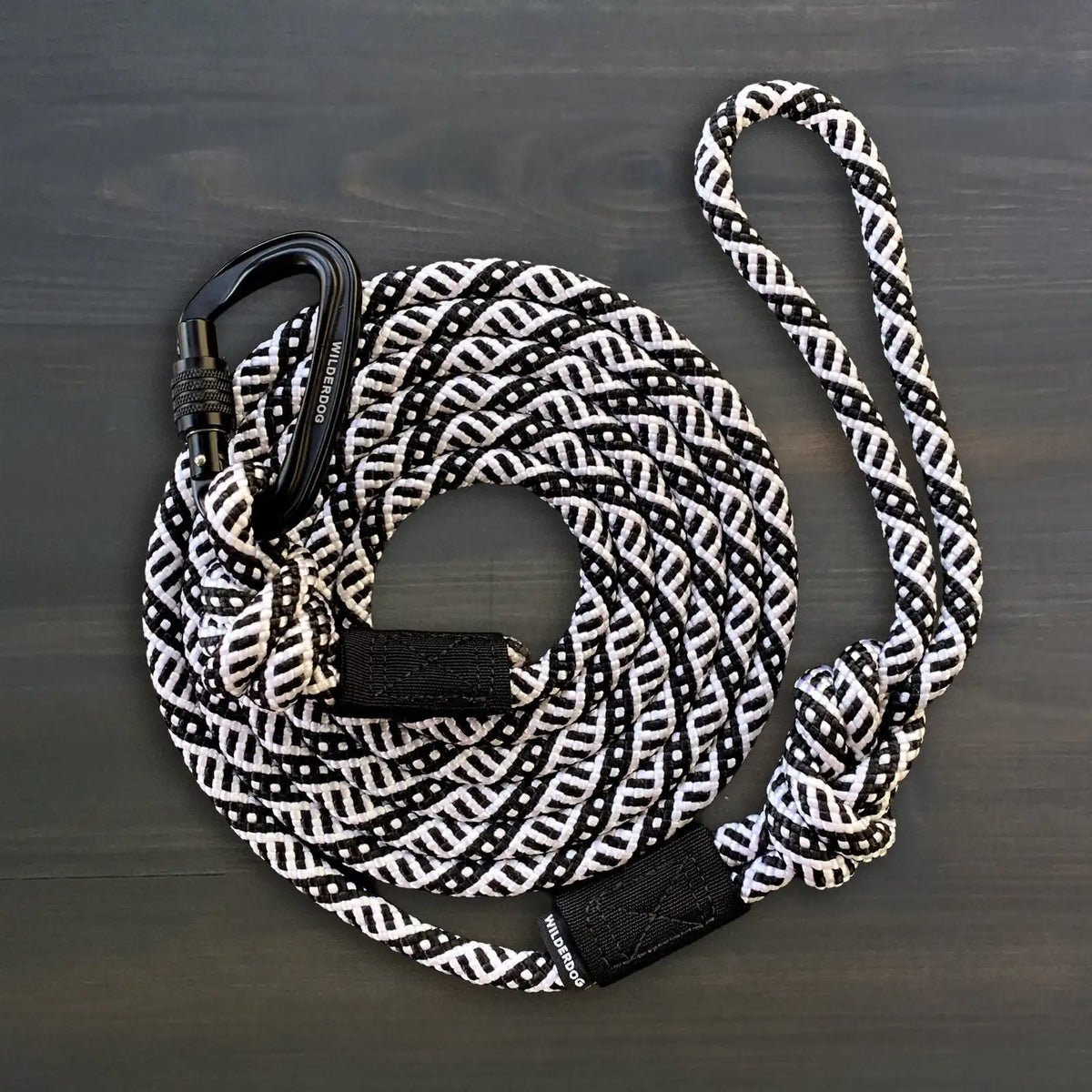 Rope dog leash with locking carabiner for outdoor walks - S84-DOG-P01-V009
