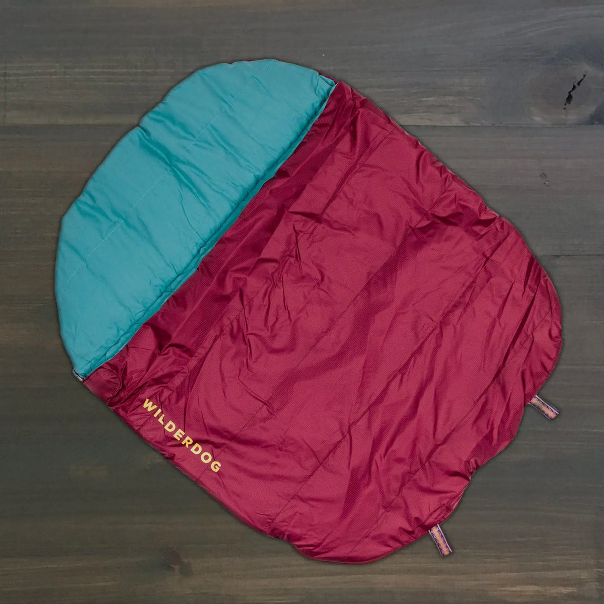 Water resistant dog camping sleeping bag with stuff sack - S84-DOG-P08-V003