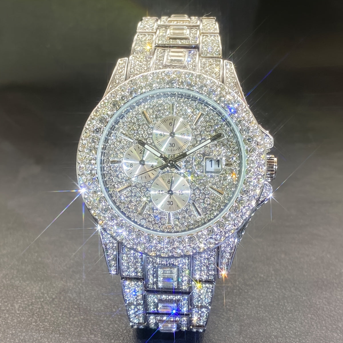 Iced-Out Rhinestone Quartz Watch with Crystal-Style Dial in Gold or Silver for Men and Women