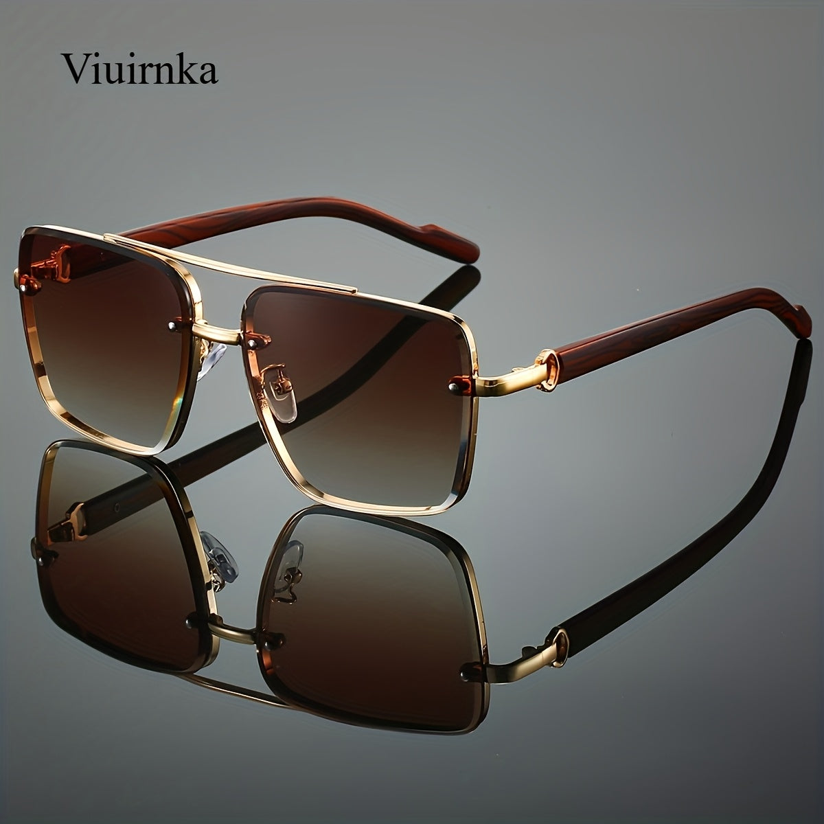 Square Double-Bridge Sunglasses with Gold Frame, Wood-Grain Temples and 6 Gradient Lenses for Unisex Wear